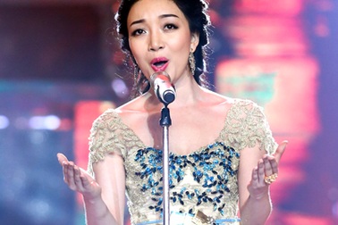 Phạm Thu Hà thể hiện sức hút tại Tuyệt đỉnh tranh tài