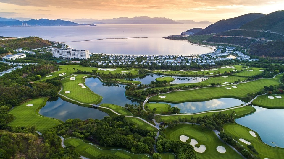 Vinpearl Golf đồng hành cùng CNN quảng bá du lịch Việt Nam - 3 Vinpearl Golf đồng hành cùng CNN quảng bá du lịch Việt Nam - 3