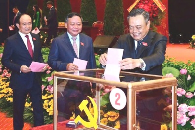 Hà Nội công bố 75 Ủy viên Ban Chấp hành Đảng bộ thành phố khóa mới