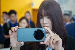 Trải nghiệm nhanh vivo X300 Pro tại Trung Quốc: Đối đầu iPhone 17 Pro Max - 14