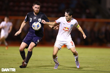 Văn Toàn chưa muốn ra nước ngoài thi đấu