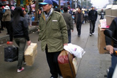 Nườm nượp chợ biên giới xứ Lạng