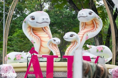 Tất bật chuẩn bị Hội hoa xuân Tết Ất Tỵ tại công viên Tao Đàn