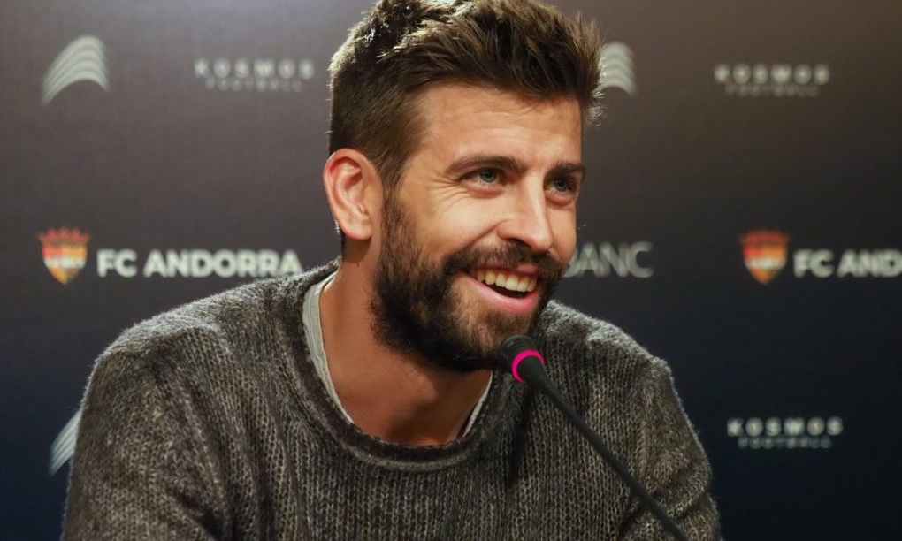 Chia tay Shakira, Gerard Pique tìm vui bên dàn người mẫu xinh đẹp - 1
