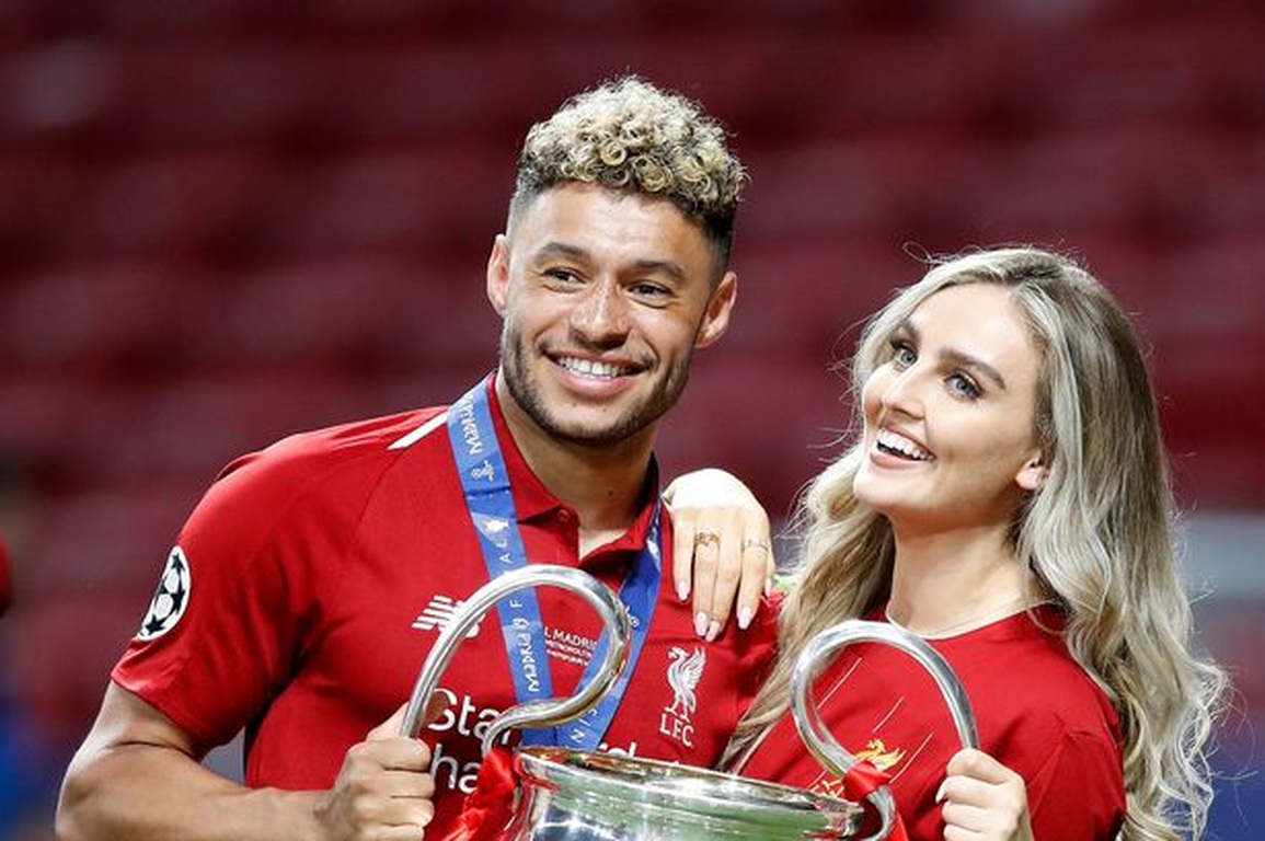 Những nữ cổ động viên gợi cảm nhất Premier League - 3 Những nữ cổ động viên gợi cảm nhất Premier League - 3