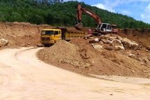 Khai thác đất "nhầm" vị trí, doanh nghiệp bị phạt hơn 2 tỷ đồng