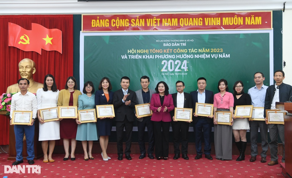 Báo Dân trí đoàn kết, sáng tạo để bứt phá - 2 Báo Dân trí đoàn kết, sáng tạo để bứt phá - 2