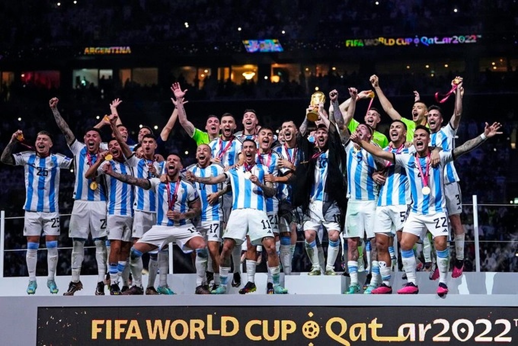 Cảm xúc vỡ òa của Messi và Argentina trong ngày vô địch World Cup - 16 Cảm xúc vỡ òa của Messi và Argentina trong ngày vô địch World Cup - 16