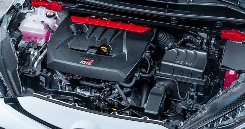 Điểm lại những động cơ ô tô khủng nhất - 17 Điểm lại những động cơ ô tô khủng nhất - 17