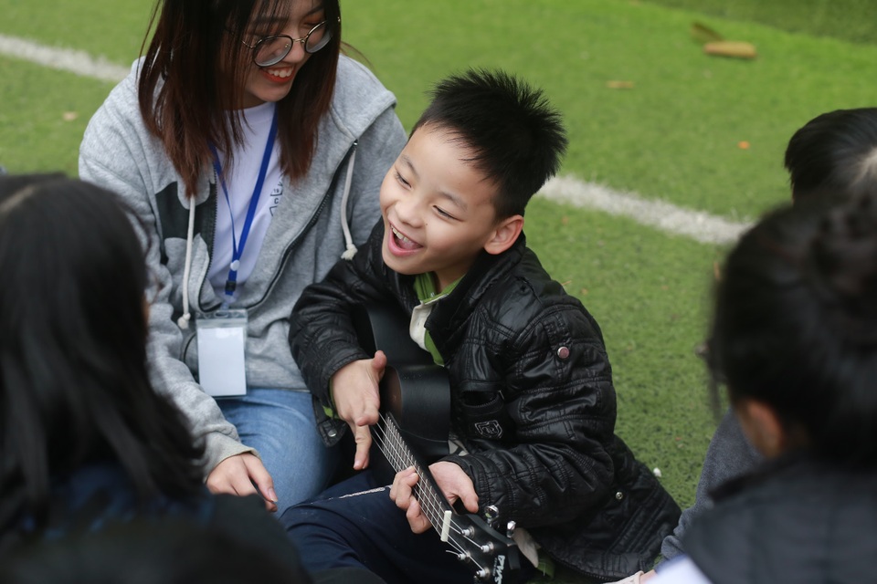 Học sinh cấp 3 chuyên Sư phạm góp Xuân ấm giúp trẻ em khó khăn - 1