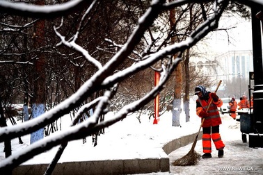 Công nhân vệ sinh Trung Quốc chết khi làm việc nhiều giờ trong giá rét