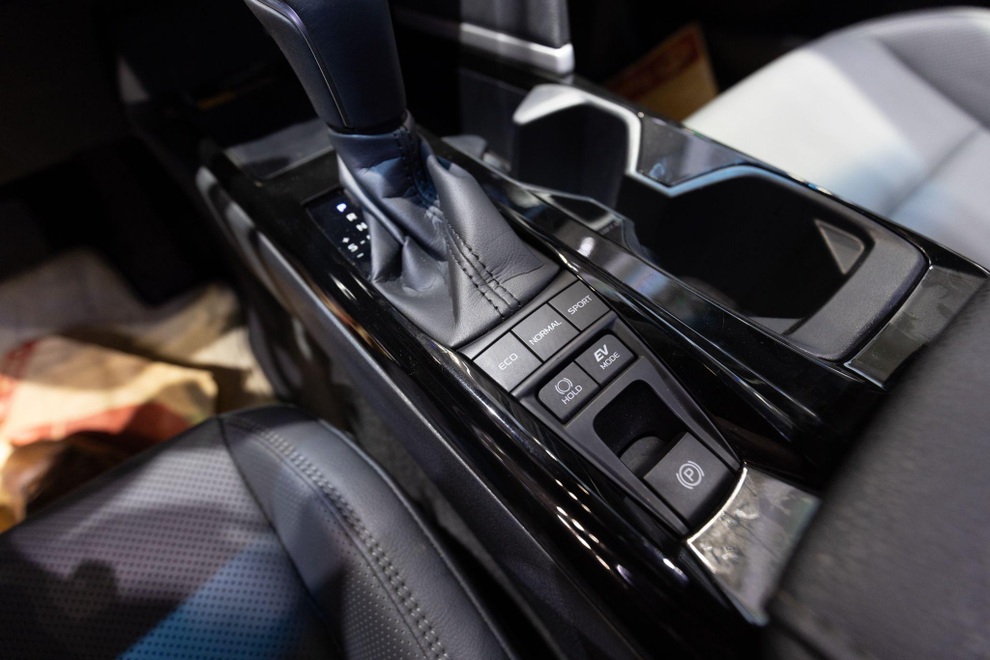 Toyota Camry 2024: Chiếc xe phản ánh sự năng động của doanh nhân hiện đại - 5 Toyota Camry 2024: Chiếc xe phản ánh sự năng động của doanh nhân hiện đại - 5
