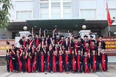 Hà Nội: THPT Mai Hắc Đế đào tạo mũi nhọn về Tin học và Tiếng Anh