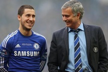 Chelsea - Man Utd: Ngày về trong giông bão của Mourinho