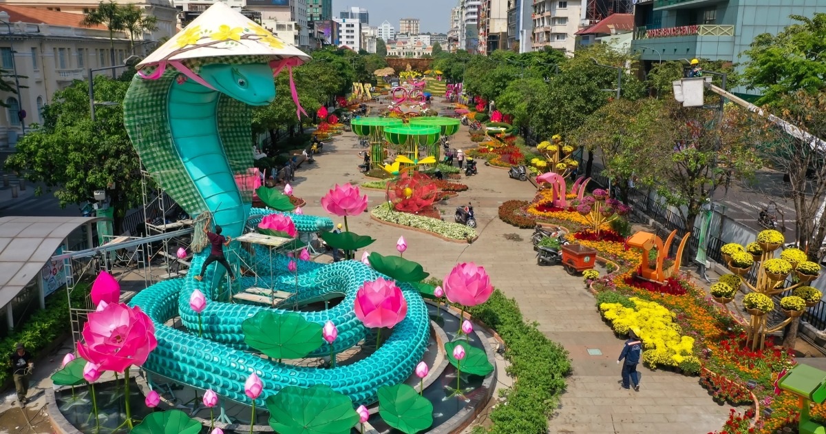 Đường hoa Nguyễn Huệ Tết Bính Ngọ 2026 ở TPHCM sẽ có các gian hàng ẩm thực