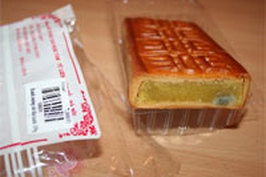 Hà Nội: Siêu thị FiviMart bán bánh nướng bị mốc