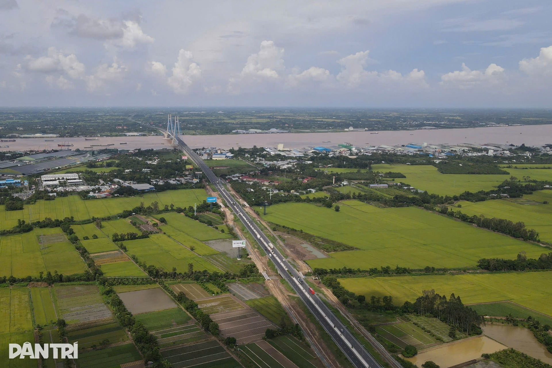 Hơn 50km đường nhan nhản ổ voi, ổ gà lột xác sau khi đầu tư 750 tỷ đồng - 11