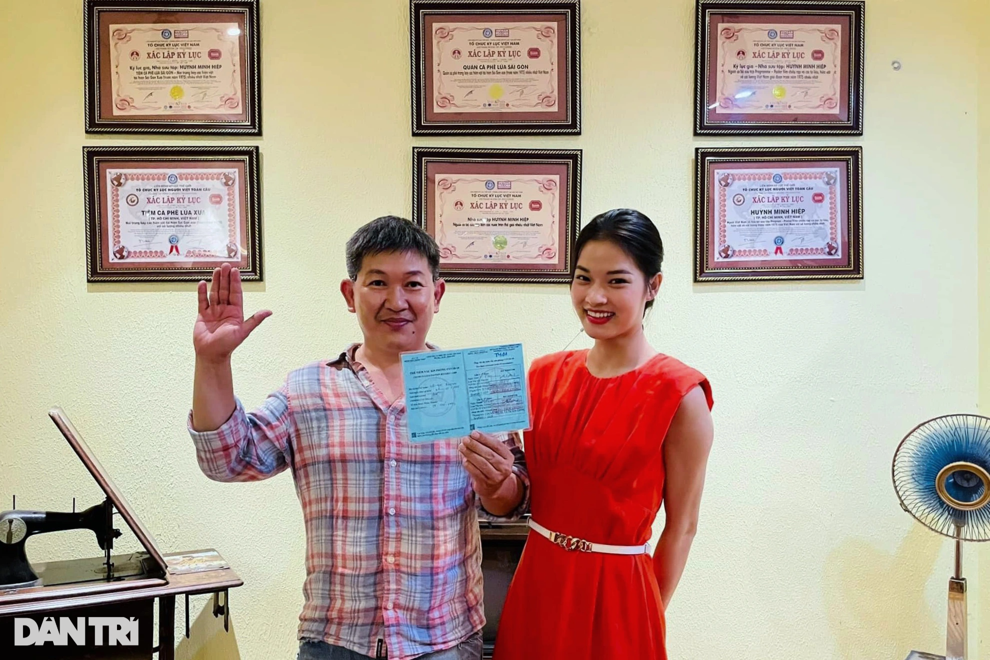 Quán cà phê ở TPHCM thành nơi trưng bày hiện vật chống dịch, BV dã chiến - 16 Quán cà phê ở TPHCM thành nơi trưng bày hiện vật chống dịch, BV dã chiến - 16