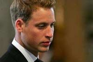 Hoàng tử Anh thử trò “đỏ đen”