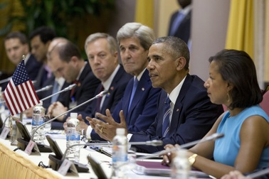 Nữ cố vấn luôn đi cùng Tổng thống Obama trong chuyến thăm Việt Nam