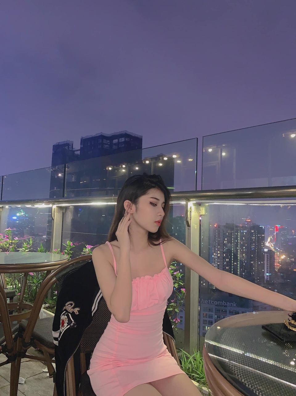 Thiếu nữ Hà Nam sở hữu ánh mắt sắc sảo, hút hồn người đối diện - 11 Thiếu nữ Hà Nam sở hữu ánh mắt sắc sảo, hút hồn người đối diện - 11