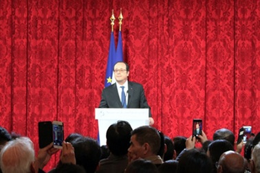 Tổng thống Pháp Francois Hollande chúc Tết châu Á