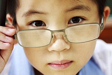 Không để học sinh bị cận thị ngày càng nhiều