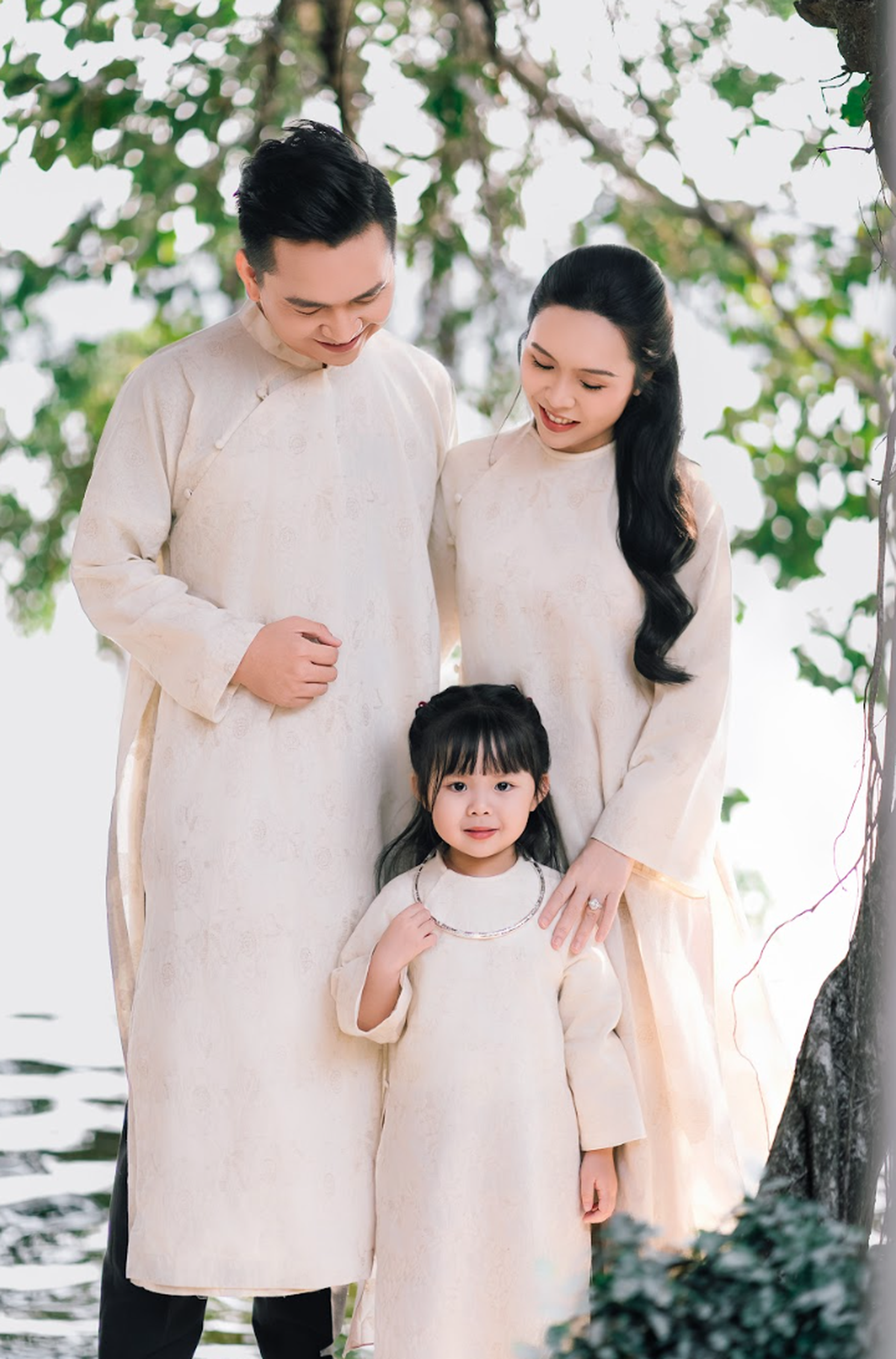 MC Hạnh Phúc khoe ảnh gia đình nhỏ du xuân - 3 MC Hạnh Phúc khoe ảnh gia đình nhỏ du xuân - 3