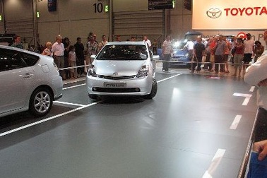 Hệ thống đỗ xe tự động - Chưa thật sự hấp dẫn