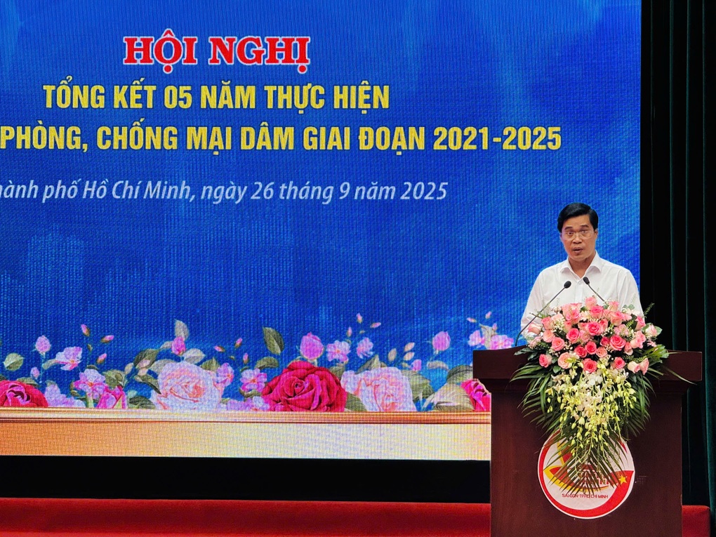 Khó xử lý nạn mại dâm cao cấp ở TPHCM - 1 Khó xử lý nạn mại dâm cao cấp ở TPHCM - 1