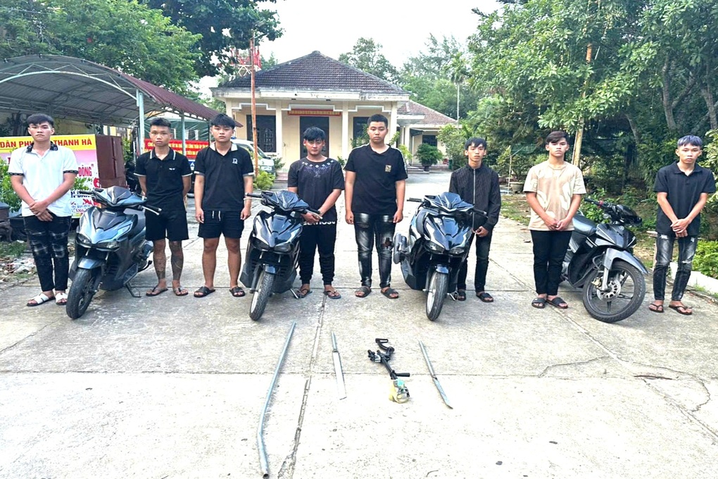 Sau khi đánh người, nhóm đối tượng thay màu sơn xe - 1 Sau khi đánh người, nhóm đối tượng thay màu sơn xe - 1
