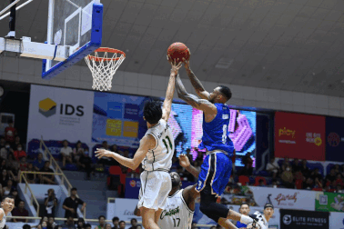 Mãn nhãn với những pha úp rổ đẳng cấp NBA của ngoại binh Hanoi Buffaloes