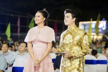 Ngọc Châu được "MC của các hoa hậu" khuyên theo nghề dẫn chương trình