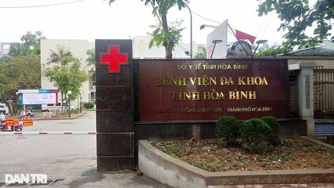 Ninh Bình, Hòa Bình xuất hiện ổ dịch Covid-19 mới trong bệnh viện - 2 Ninh Bình, Hòa Bình xuất hiện ổ dịch Covid-19 mới trong bệnh viện - 2