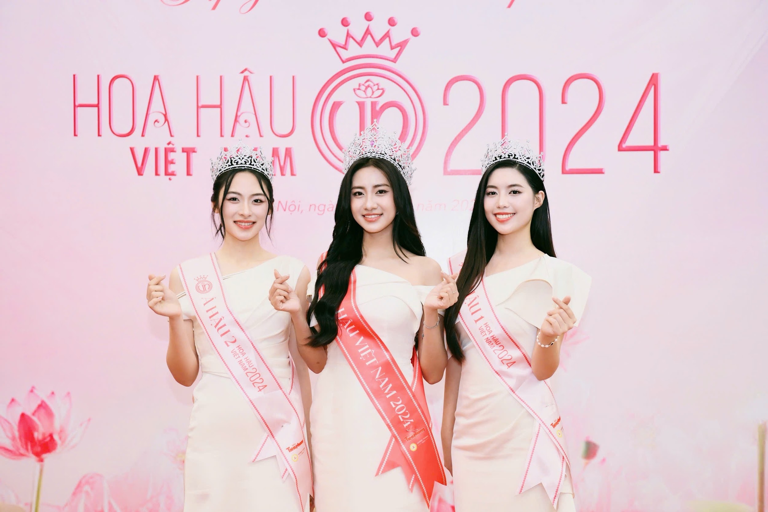 Hoa hậu Hà Trúc Linh tiết lộ gặp vấn đề sức khỏe trước khi đăng quang - 1