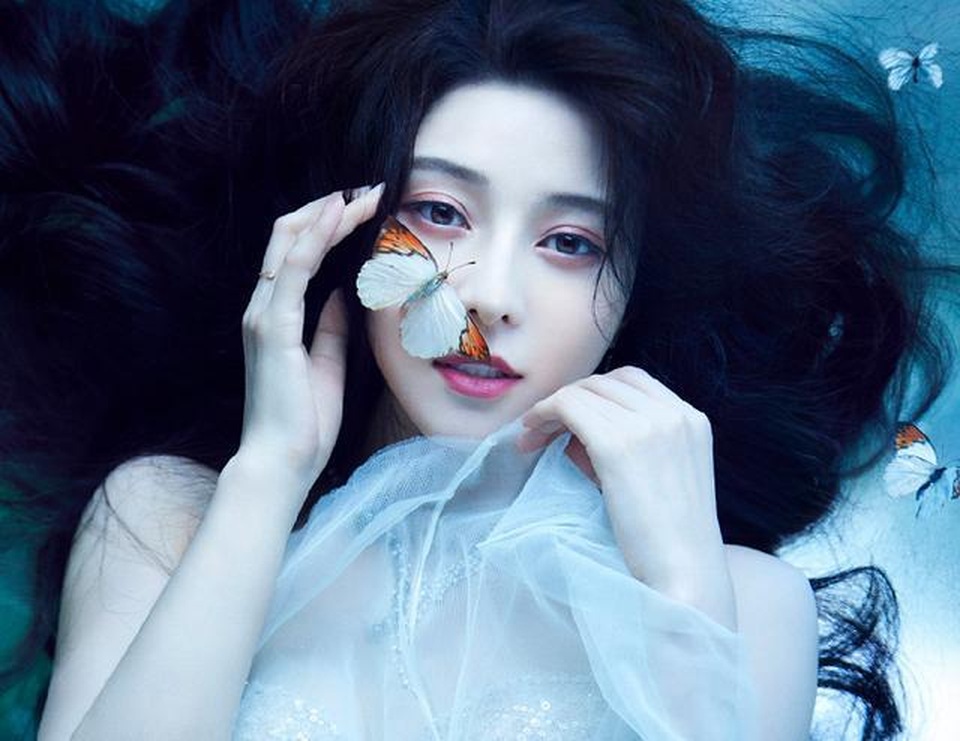 Ngưỡng mộ làn da tự nhiên căng bóng của Phạm Băng Băng ở tuổi 38 - 8 Ngưỡng mộ làn da tự nhiên căng bóng của Phạm Băng Băng ở tuổi 38 - 8