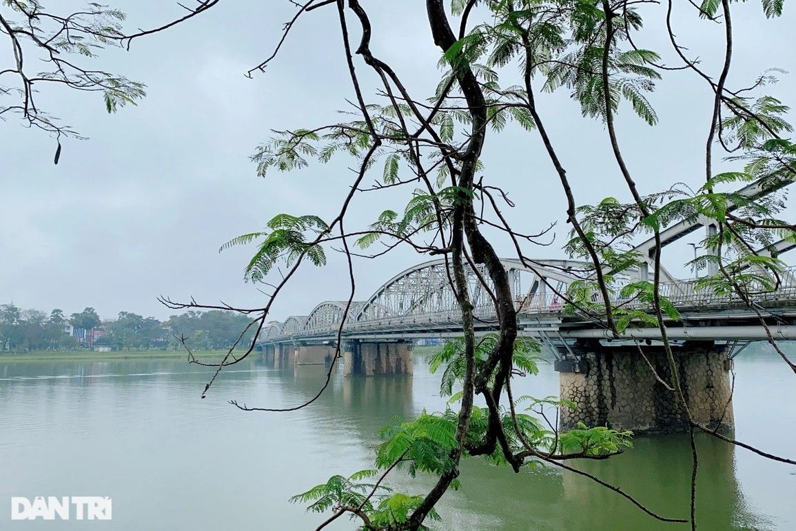 Huế vắng lặng ngày đầu năm mới 2022 - 2 Huế vắng lặng ngày đầu năm mới 2022 - 2