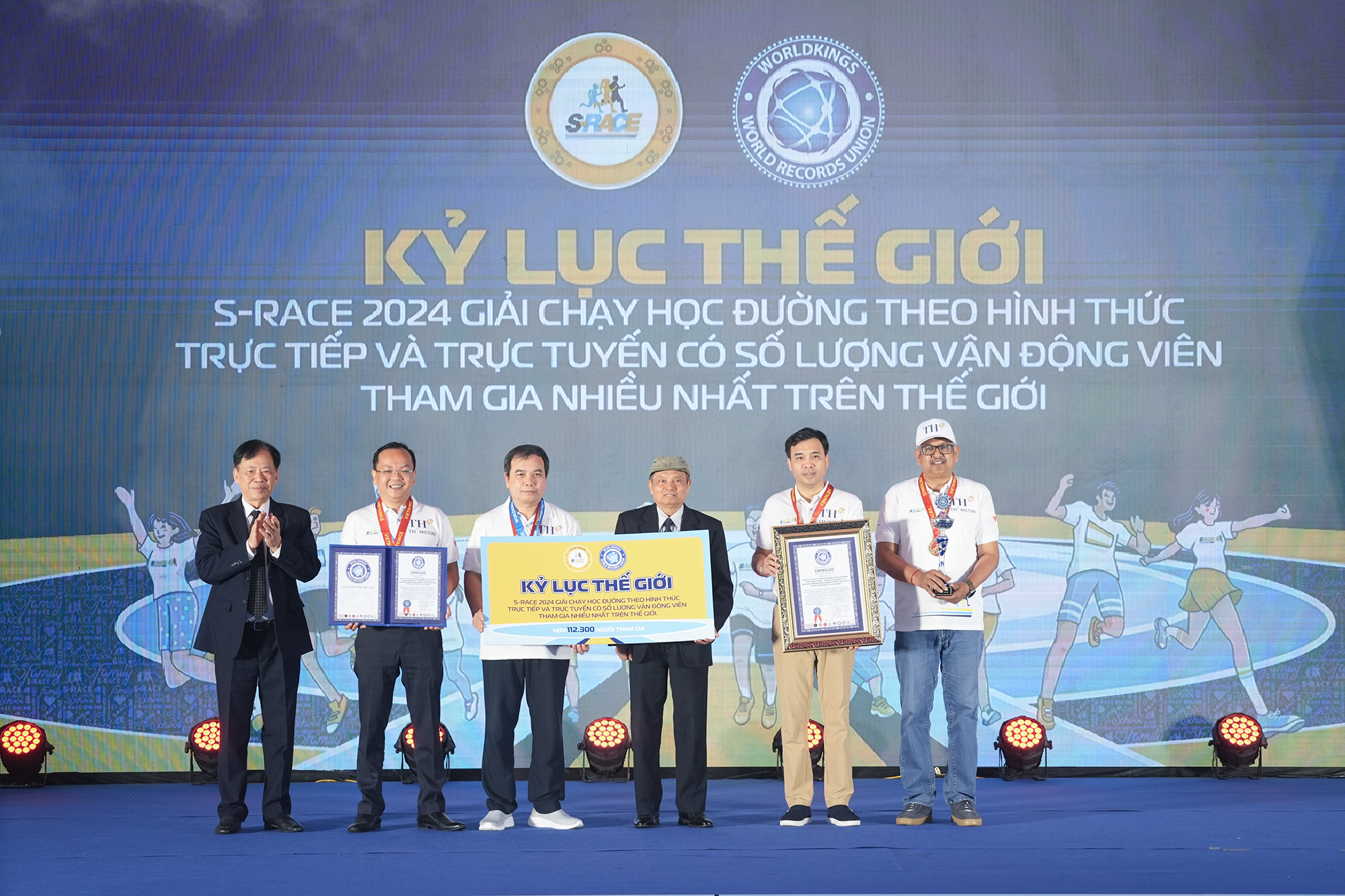 S-Race Hà Tĩnh 2025: Tập đoàn TH viết tiếp khát vọng Vì tầm vóc Việt - 3 S-Race Hà Tĩnh 2025: Tập đoàn TH viết tiếp khát vọng Vì tầm vóc Việt - 3
