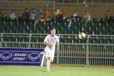 Khán đài sân Thống Nhất vắng vẻ trong ngày U19 Việt Nam thắng đậm Mông Cổ