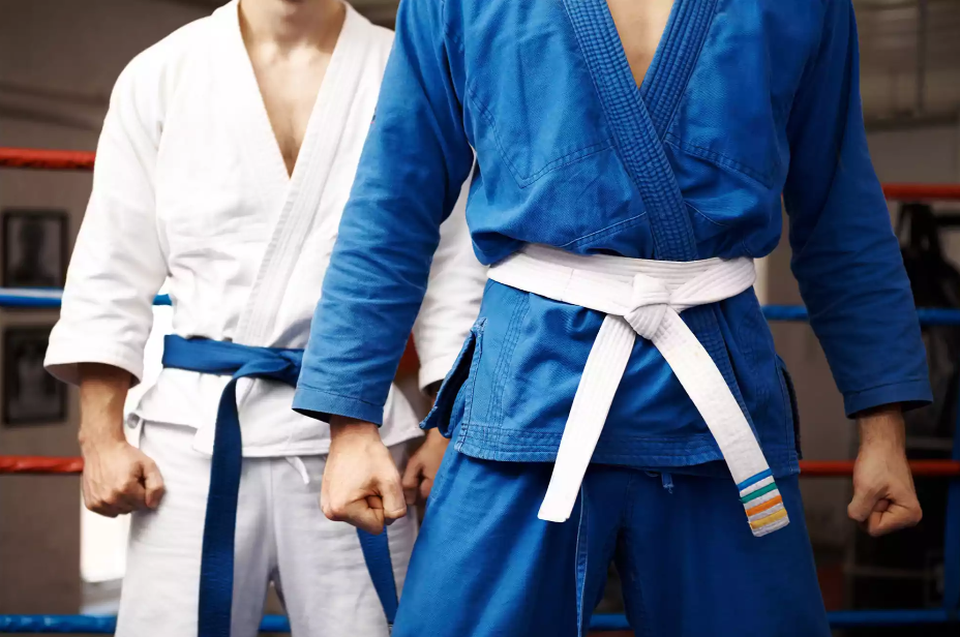 Nhật Bản: Vì tự ý ăn kem, học sinh bị giáo viên đánh gãy xương  - 1 Nhật Bản: Vì tự ý ăn kem, học sinh bị giáo viên đánh gãy xương  - 1