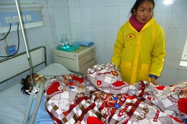 Nạn nhân sống sót trong vụ nghi ngạt khí than hôn mê sâu, nguy kịch