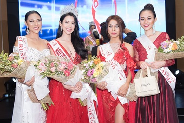 Huỳnh Vy đăng quang Hoa hậu Du lịch Thế giới 2018