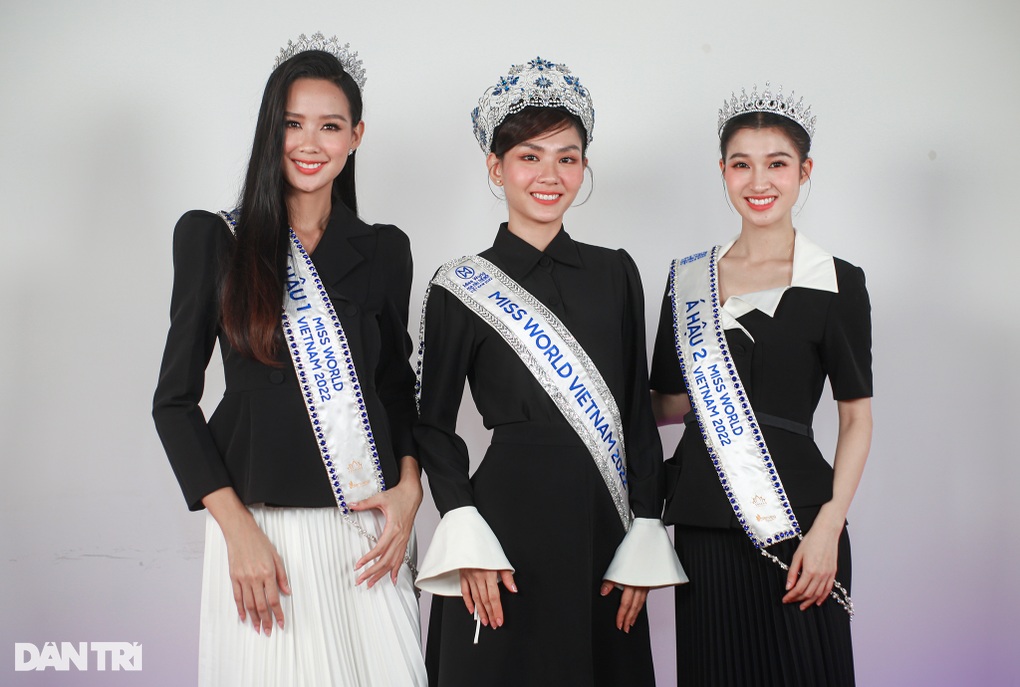 Á hậu cao nhất lịch sử nhan sắc Việt: Khổ sở, tự ti vì vóc dáng khổng lồ - 4 Á hậu cao nhất lịch sử nhan sắc Việt: Khổ sở, tự ti vì vóc dáng khổng lồ - 4