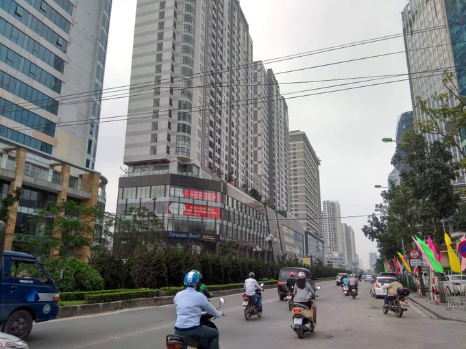 Đối tượng cưỡng hôn cô gái trong thang máy bị phạt 200 ngàn đồng - Ảnh 1. Đối tượng cưỡng hôn cô gái trong thang máy bị phạt 200 ngàn đồng - Ảnh 1.