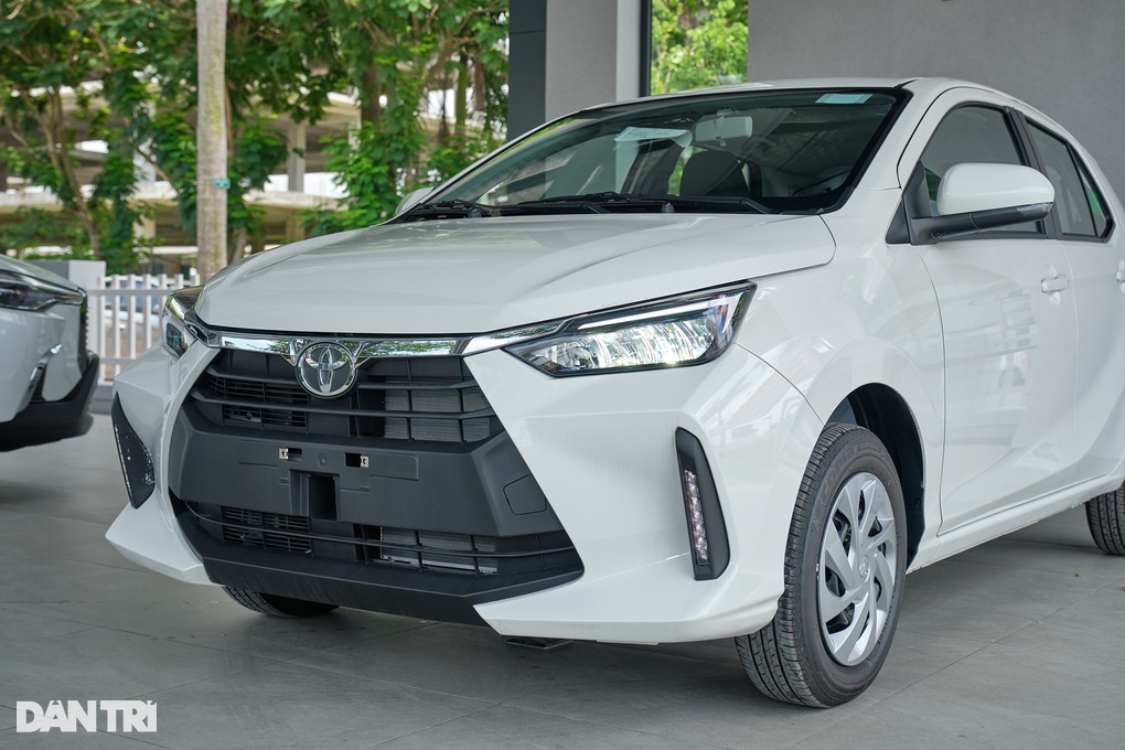 Chênh 45 triệu đồng, Wigo 2023 bản E và bản G có gì khác biệt để cân nhắc? - 3 Chênh 45 triệu đồng, Wigo 2023 bản E và bản G có gì khác biệt để cân nhắc? - 3