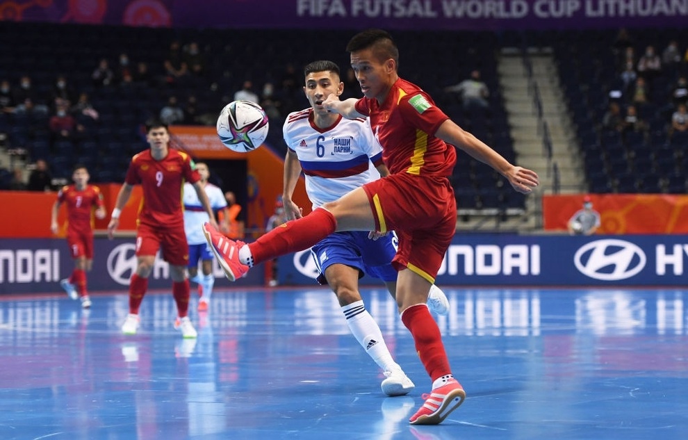 Những khoảnh khắc quả cảm của cầu thủ futsal Việt Nam trước Nga - 6 Những khoảnh khắc quả cảm của cầu thủ futsal Việt Nam trước Nga - 6