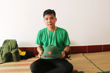 Hai thanh niên bỏ công việc, chức vụ, tình nguyện lên đường nhập ngũ