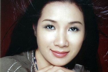 Thanh Thanh Hiền chuẩn bị lên xe hoa cùng con trai Chế Linh