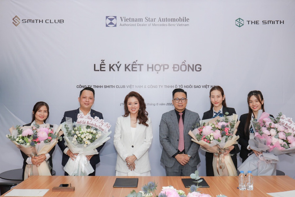 Smith Club cung cấp phim cách nhiệt độc quyền cho Mercedes Benz tại Việt Nam - 2 Smith Club cung cấp phim cách nhiệt độc quyền cho Mercedes Benz tại Việt Nam - 2