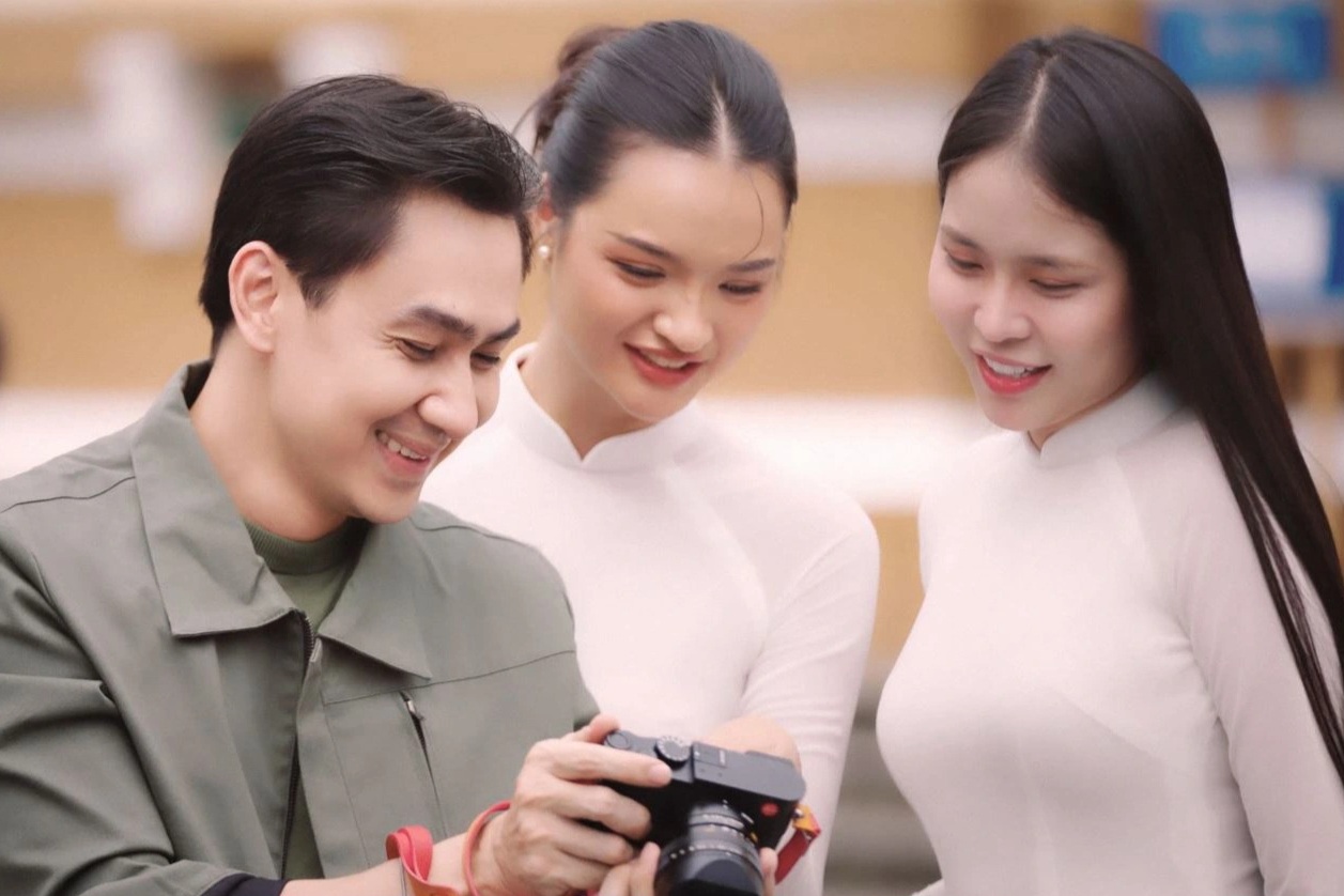 Il cantante Do Tung Lam incorpora una serie di famosi monumenti nel suo video musicale - 1 Ca sĩ Đỗ Tùng Lâm đưa loạt địa danh nổi tiếng vào MV - 1